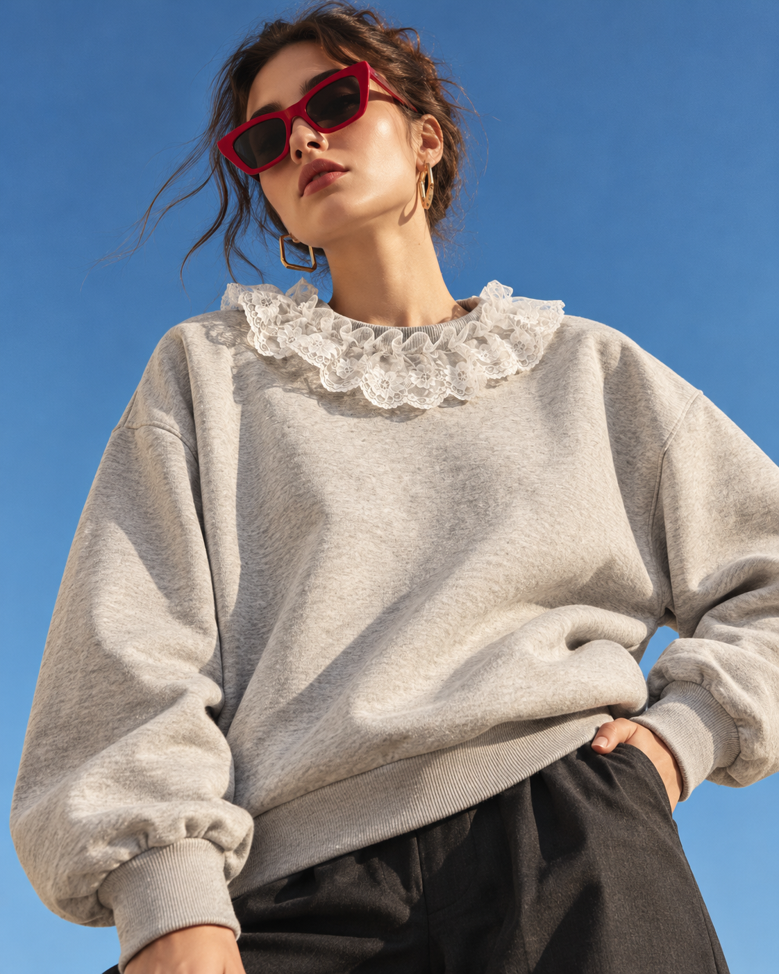 LACE SWEATSHIRT ☁️